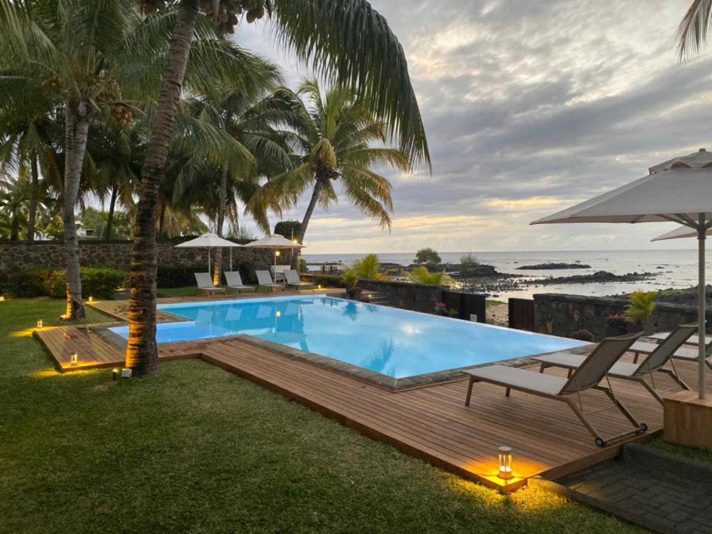 Penthouse de Luxe en Bord de Mer à Vendre – 200 m² Habitables avec Terrasse de 70 m²