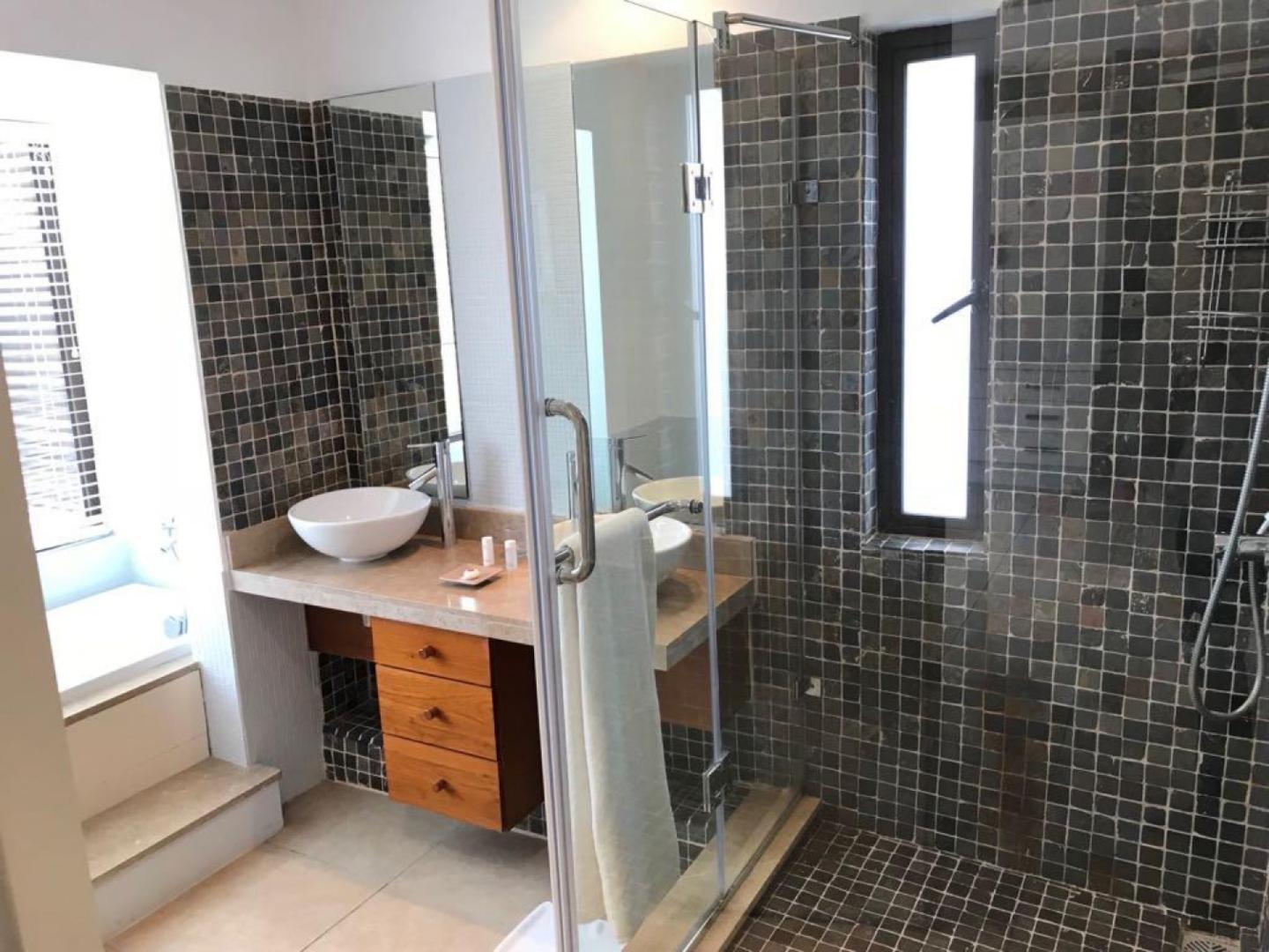 Penthouse de Luxe en Bord de Mer à Vendre – 200 m² Habitables avec Terrasse de 70 m²