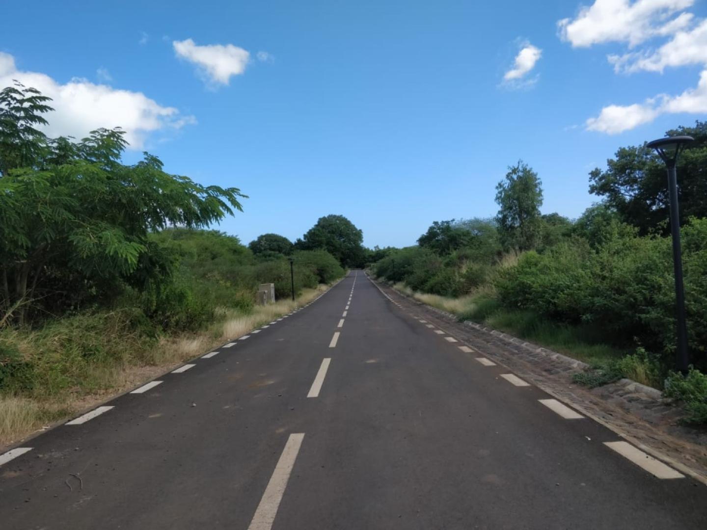 Terrain Résidentiel de 67 Perches à Vendre à Domaine de La Paille, Rivière Noire – Île Maurice