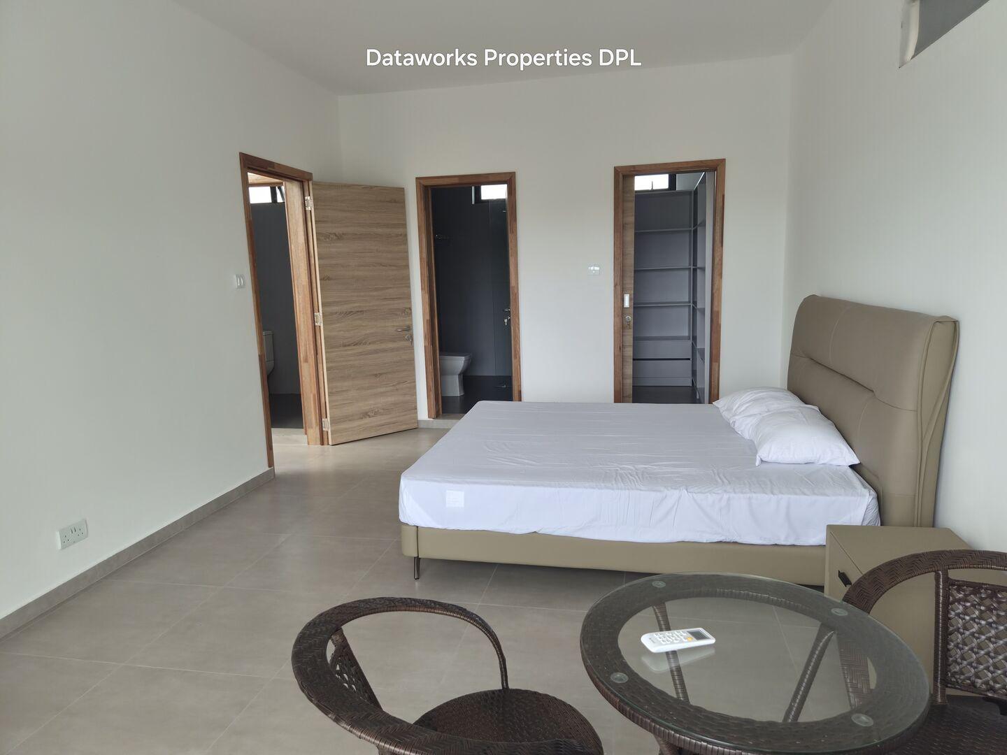 Villa moderne neuve entièrement meublée à vendre à Grand Baie – 3 chambres, piscine et à proximité de Super U