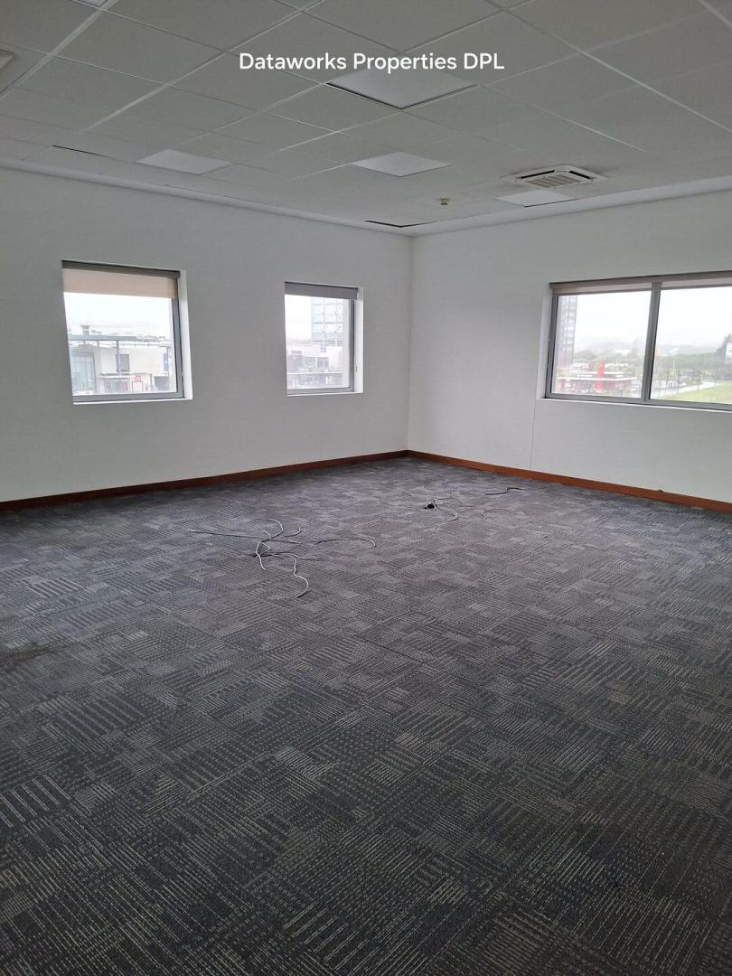 Bureau Premium à Louer à Cybercity, Ébène – 350 m² de Bureaux Entièrement Aménagés