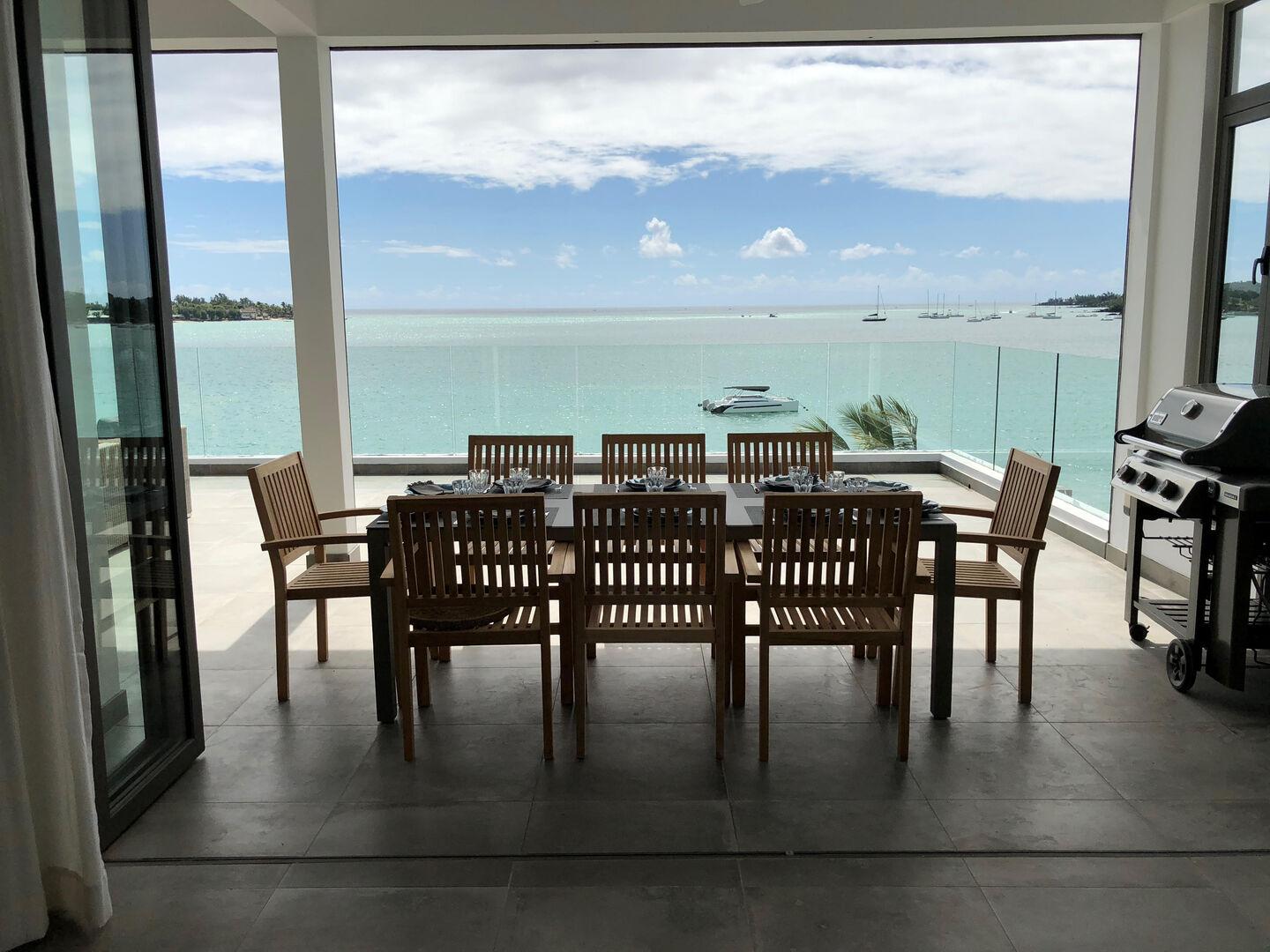 Luxueux penthouse de 4 chambres entièrement meublé à vendre à Grand Baie