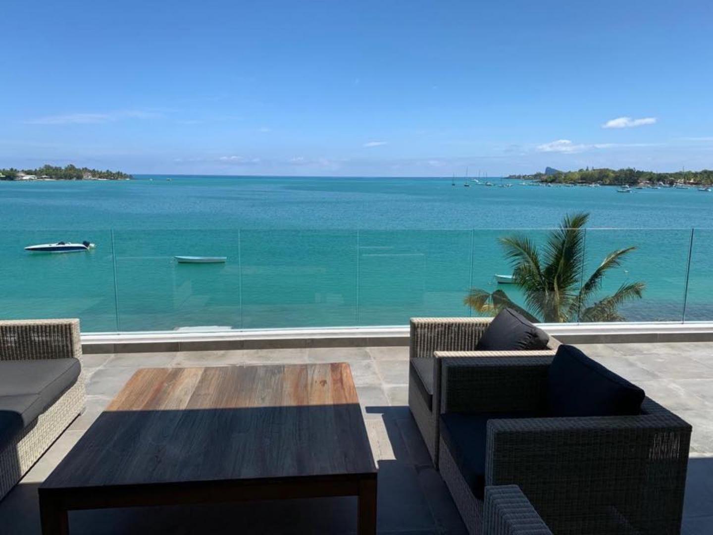 Luxueux penthouse de 4 chambres entièrement meublé à vendre à Grand Baie