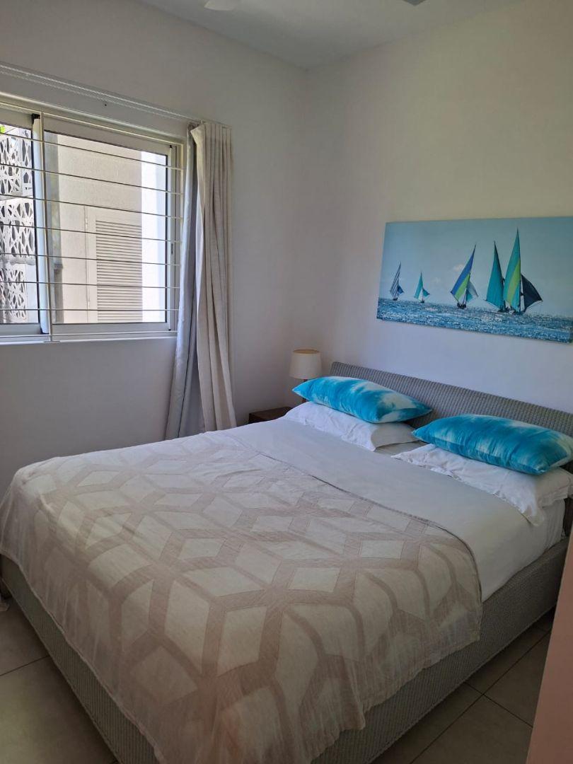Appartement Pied dans l’Eau à Vendre à Pointe aux Canonniers, Île Maurice – 3 Chambres, Accès Direct à la Plage et Vue Mer