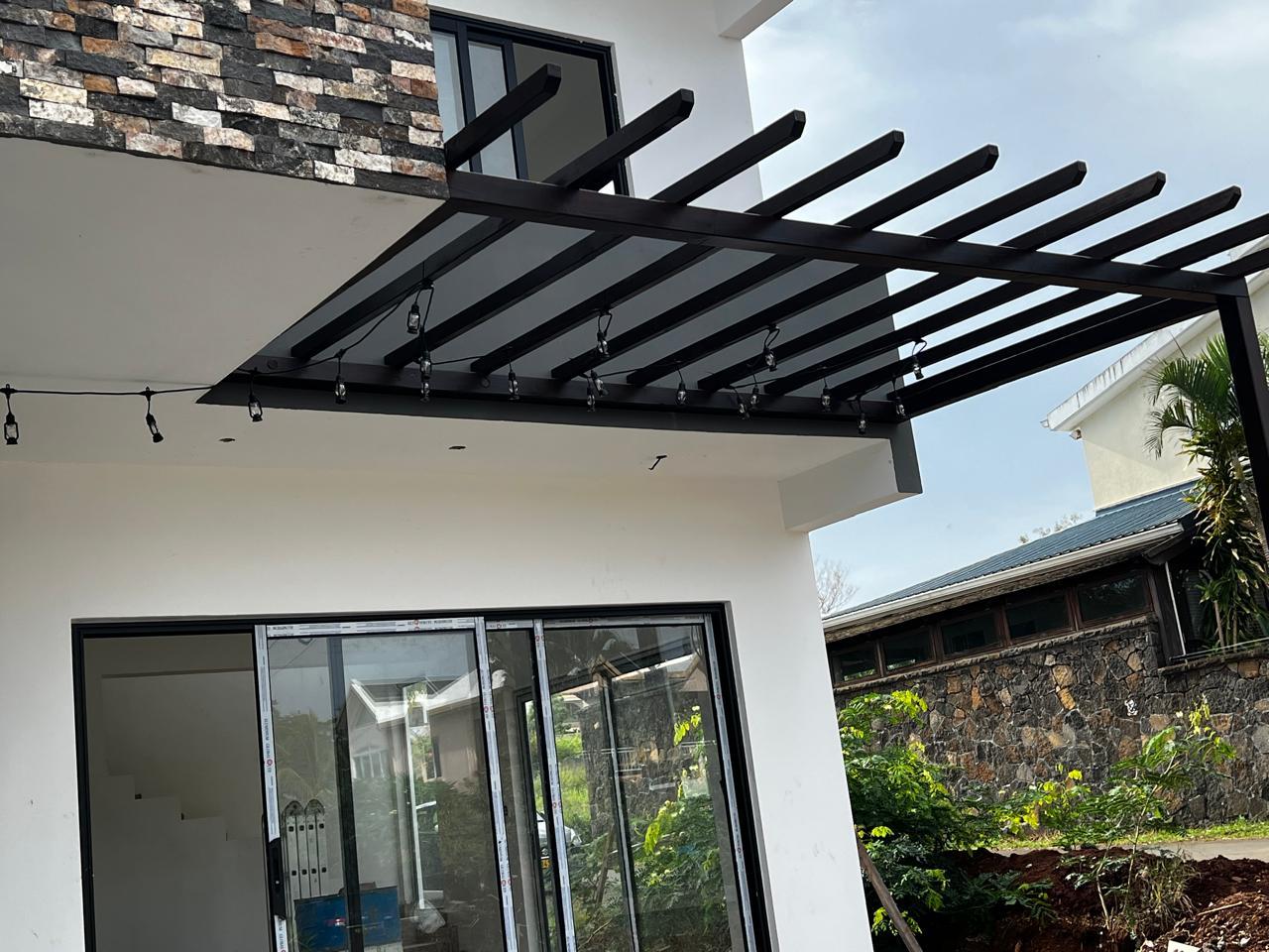 Villa neuve de 3 chambres à vendre à Albion – Proche de la plage