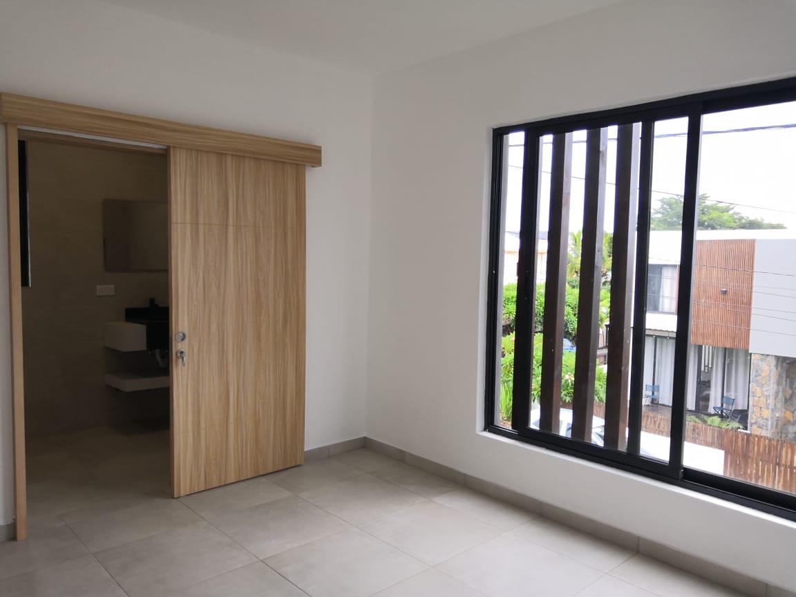 Villa neuve de 3 chambres à vendre à Albion – Proche de la plage