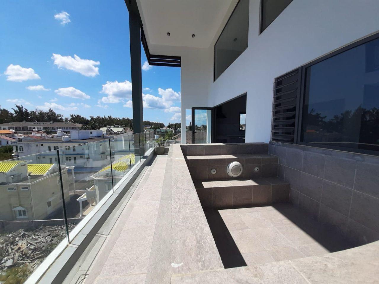 Penthouse de luxe de 3 chambres à vendre à Flic en Flac |Dataworks  Properties Mauritius