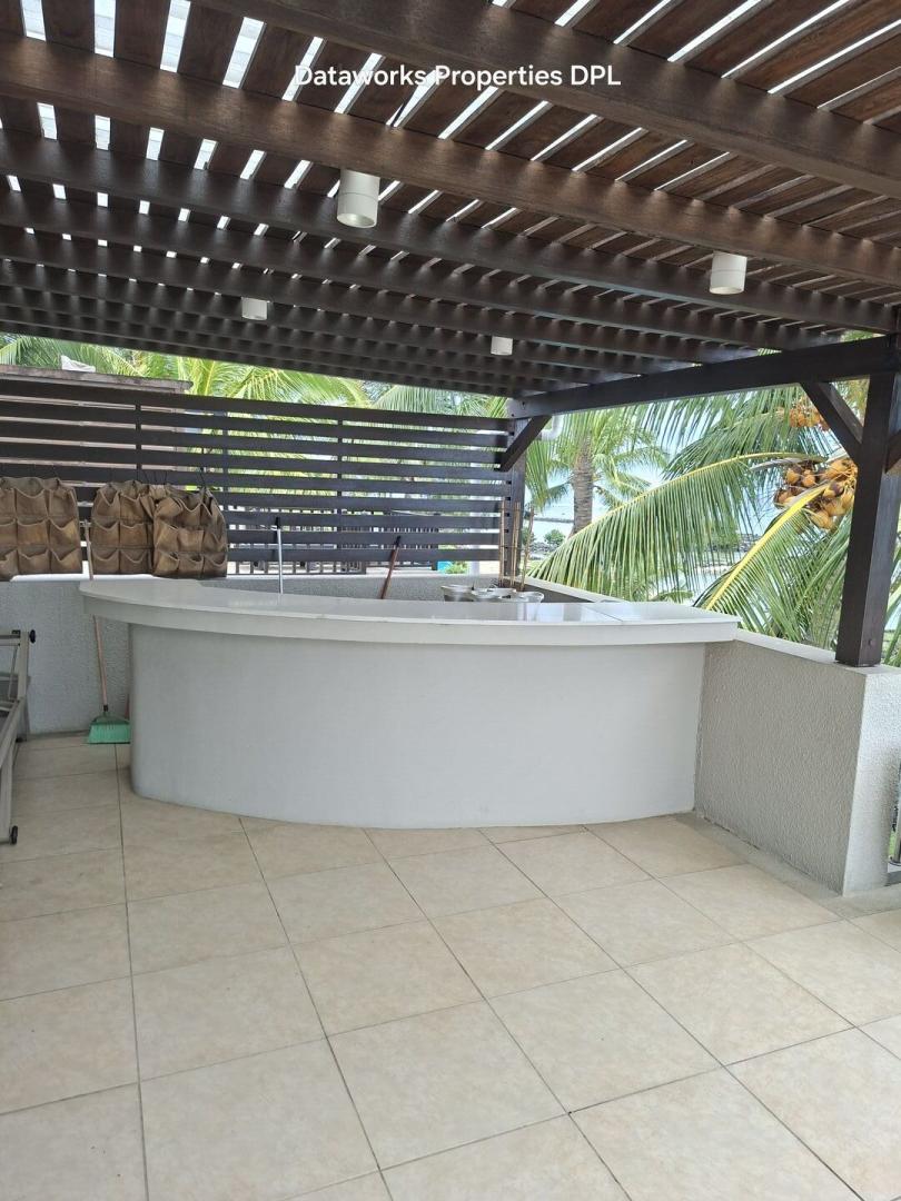 PENTHOUSE EN BORD DE MER À VENDRE — 3 CHAMBRES AVEC SALLE DE BAIN PRIVATIVE, VUE PANORAMIQUE SUR L'OCÉAN | ACCESSIBLE AUX ÉTRANGERS