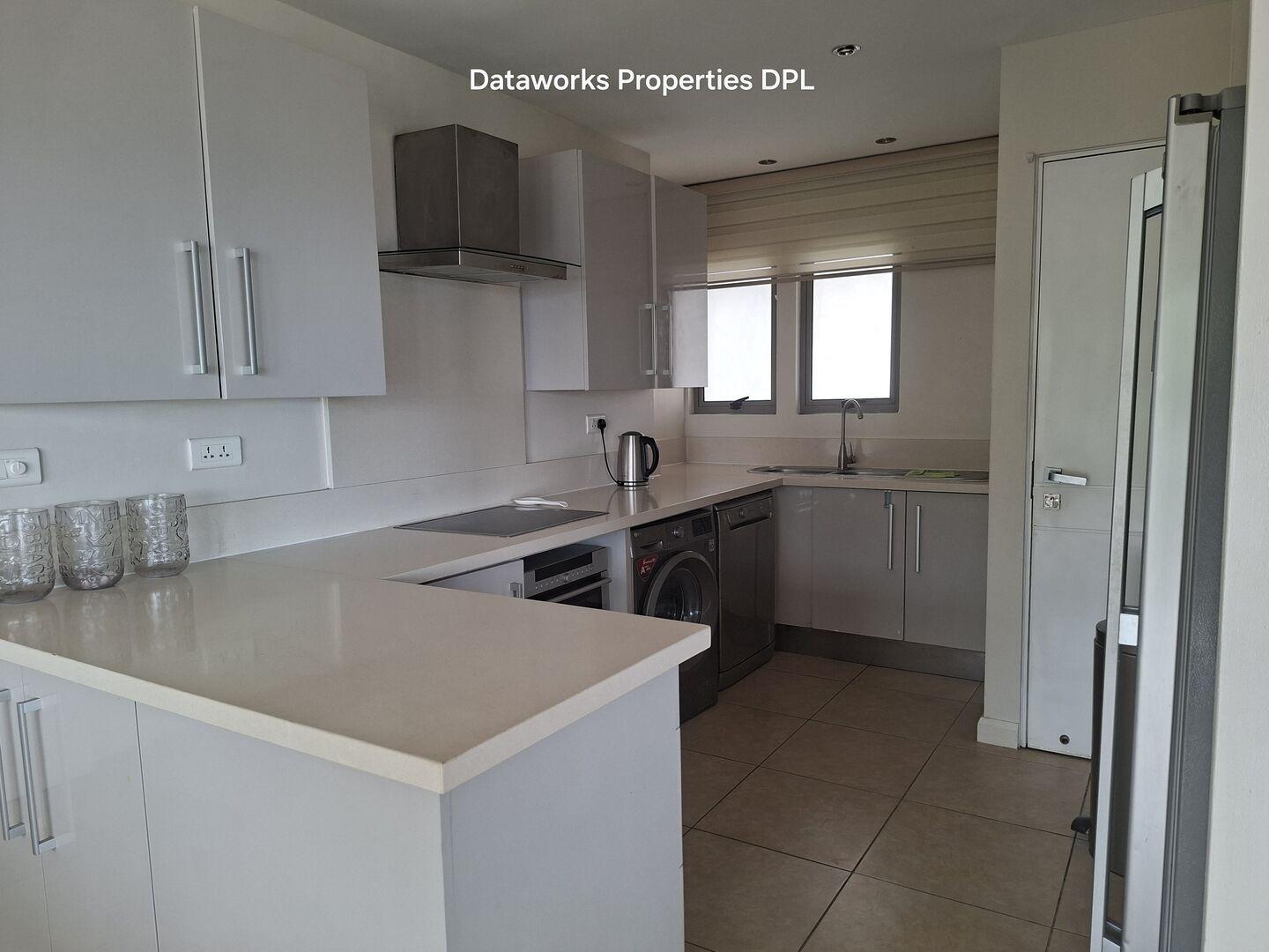 PENTHOUSE EN BORD DE MER À VENDRE — 3 CHAMBRES AVEC SALLE DE BAIN PRIVATIVE, VUE PANORAMIQUE SUR L'OCÉAN | ACCESSIBLE AUX ÉTRANGERS