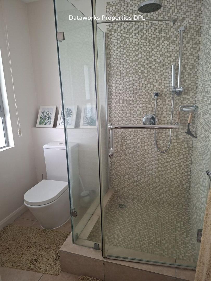 PENTHOUSE EN BORD DE MER À VENDRE — 3 CHAMBRES AVEC SALLE DE BAIN PRIVATIVE, VUE PANORAMIQUE SUR L'OCÉAN | ACCESSIBLE AUX ÉTRANGERS